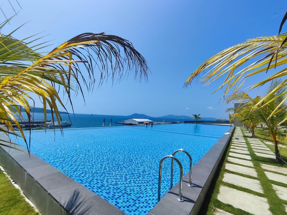 Jesselton Quay Apartment