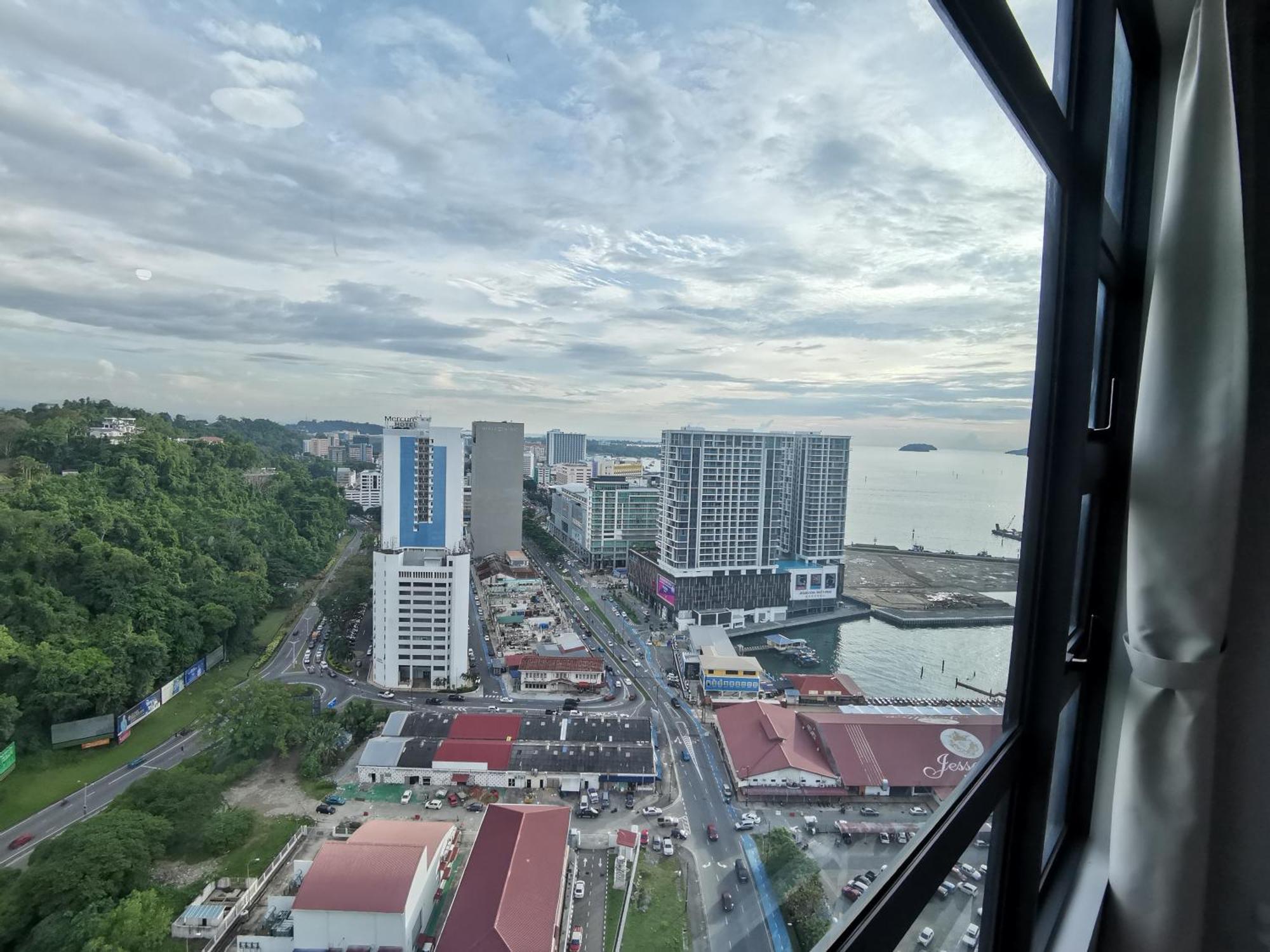 Apartment Jesselton Quay