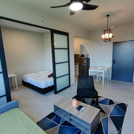 Jesselton Quay Suites Kota Kinabalu Exterior photo